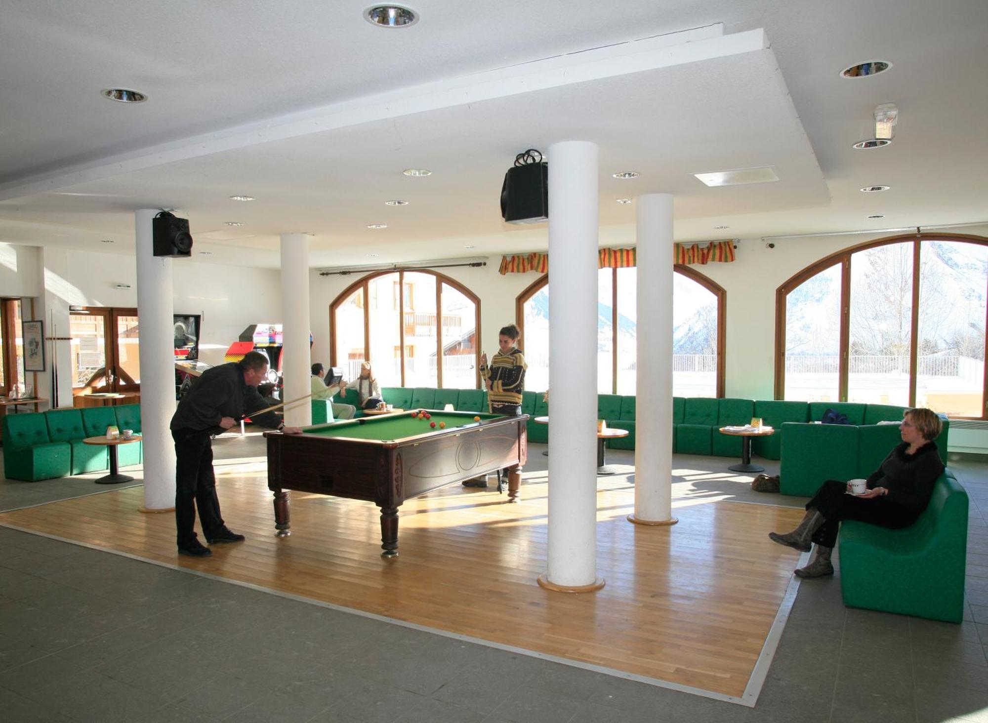 Residence Odalys Les Sybelles Saint-Sorlin-dʼArves Екстериор снимка